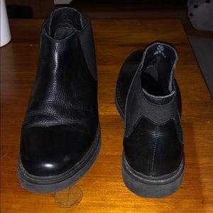 URBAN OUTFITTERS leather booties